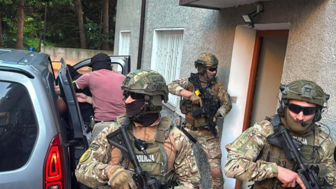 Podejrzany o zabójstwo 44-letniego Rosjanina już w lubelskiej prokuraturze. Wkrótce ma usłyszeć zarzuty