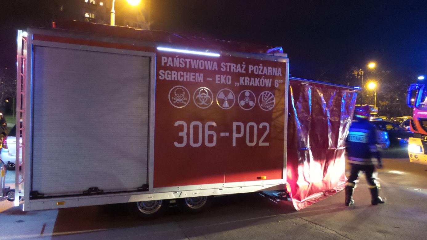 Kilka zastępów straży pożarnej, policja, pogotowie i ratownictwo chemiczne. Akcja strażaków w Bieńczycach
