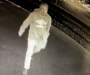 Zabrze: Ukradł bluzę ze sklepu i zaatakował ekspedientkę. Szuka go policja. Rozpoznajesz? [ZDJĘCIA]