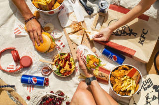 KFC odpala Super Saiyan mode i łączy ikonicznego kurczaka z Dragon Ball Z!