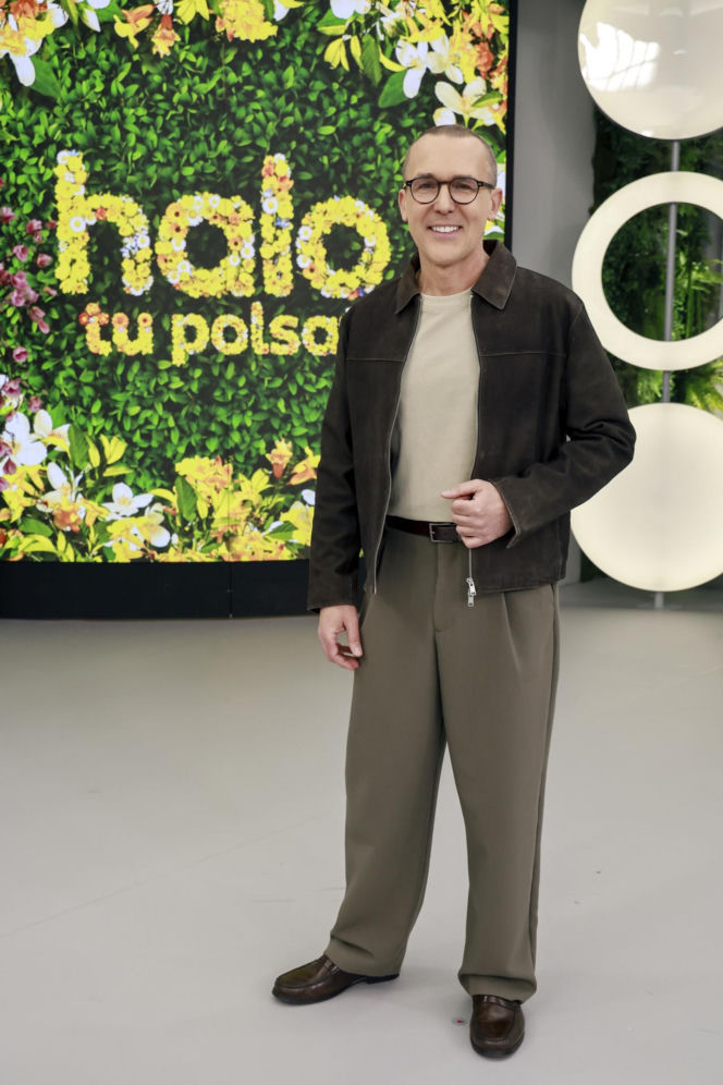 Kurzajewski ogolił się na łyso w "Halo tu Polsat"