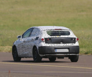 Opel Astra 2015 - zdjęcia szpiegowskie