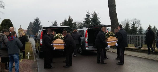 Pogrzeb Dominiki i Anny - Tryńcza