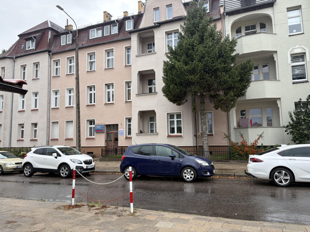 Brutalne zabójstwo w Koszalinie. W mieszkaniu znaleziono dwa ciała