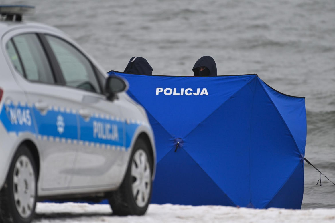 Na plaży w Gdyni znaleziono zwłoki kobiety
