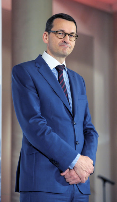 POLACY CHCĄ DYMISJI MACIEREWICZA