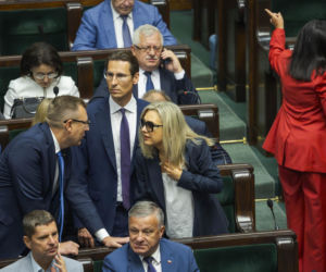 Powakacyjna rewia mody w Sejmie