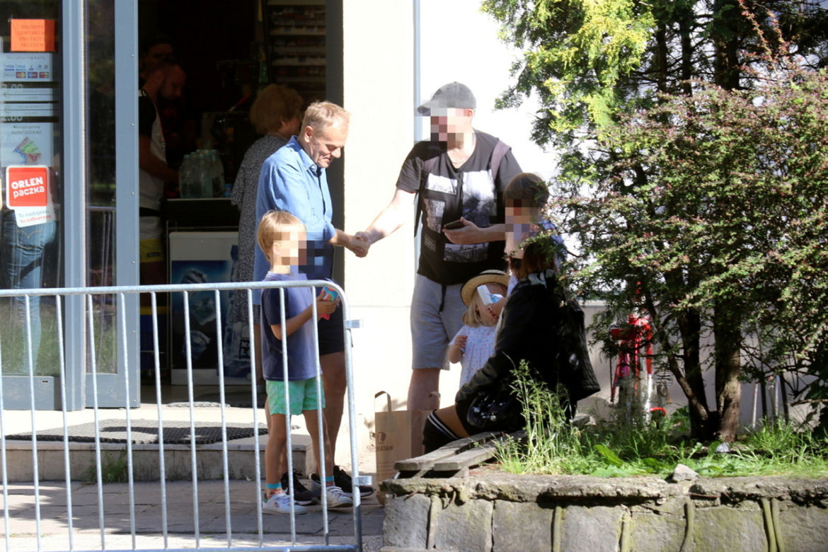 Donald Tusk zabrał wnuki na lody