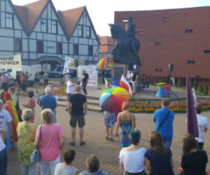 Bydgoszcz solidarna z Białymstokiem. - Każdy ma prawo do miłości i szacunku! [ZDJĘCIA] 