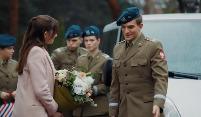 M jak miłość odc. 1926. Bogna (Sherazade Wolff), Mateusz (Rafał Kowalski), Majka (Matylda Giegżno)