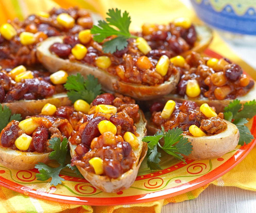 Ziemniaki faszerowane chili con carne
