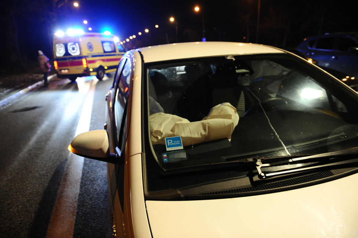 Miał ponad 2 promile. Skasował auto z wypożyczalni