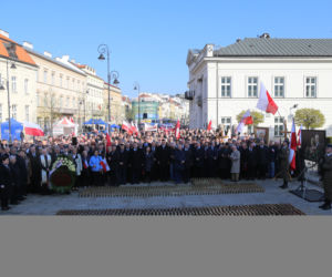 Apel Pamięci przed Pałacem Prezydenckim