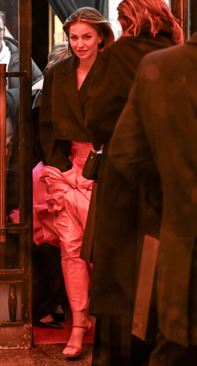 Anna Lewandowska wychodzi z Gali Mistrzów Sportu