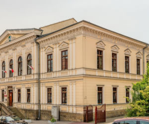 To jedno z najpiękniejszych miast w woj. małopolskim. Mikołaj Rej ukończył w nim swoje słynne dzieło