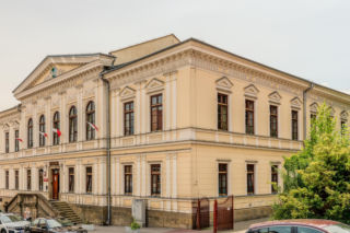 To jedno z najpiękniejszych miast w woj. małopolskim. Mikołaj Rej ukończył w nim swoje słynne dzieło