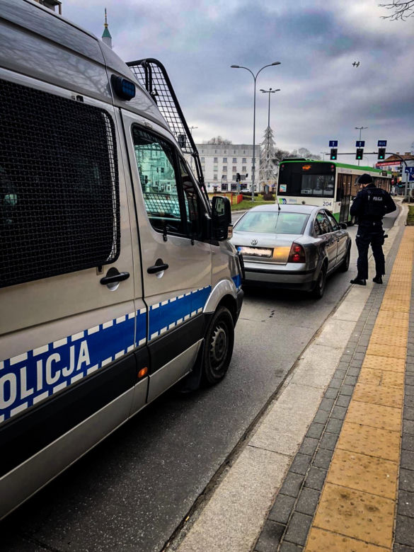 Białystok. Kierowca pijany, pasażer z narkotykami