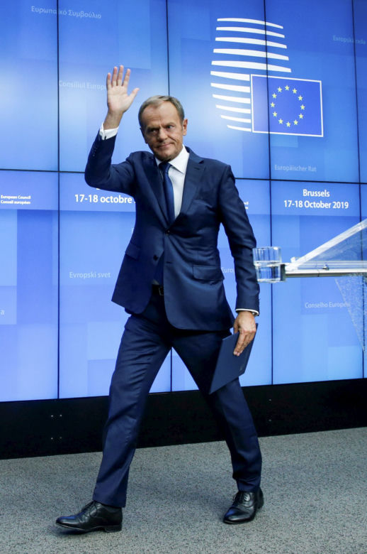 Tusk zarobił 7 milionów