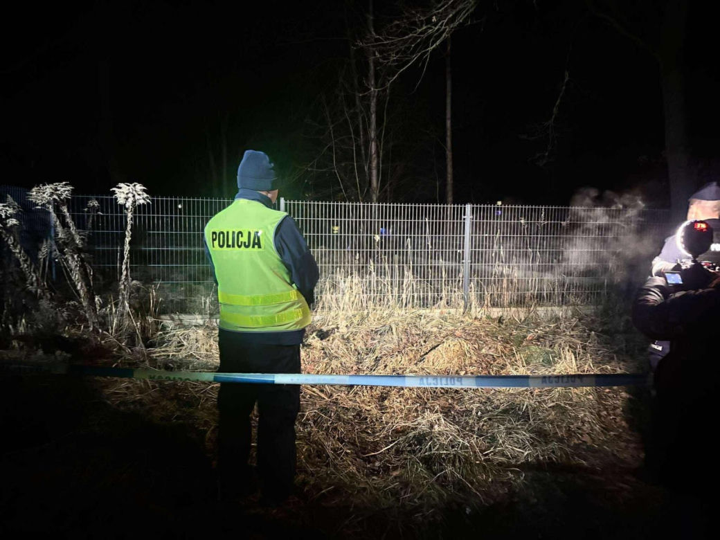 Ciało 11-letniej dziewczynki odnalezione niedaleko szkoły. Tragedia w Jeleniej Górze