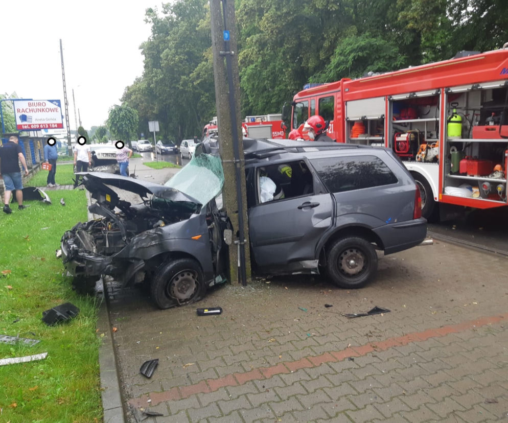 Wieluń: Śmierć 31-letniego kierowcy forda