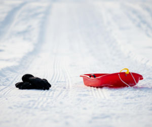 Wypadek na sankach w Tychach. Kto odpowiada za potrącenie dorosłego?