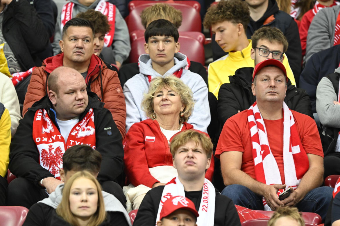 Kibice na meczu Polska - Rumunia. Znajdź się na zdjęciach z Narodowego!