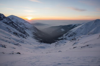 Ewakuacja z Pięciu Stawów. Kto zapłaci za brawurę w górach?