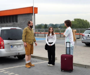 Barwy szczęścia, odc. 3296. Ewa (Gabriela Ziembicka), Borys (Jakub Wieczorek), Romeo (Jacek Tyszkiewicz)