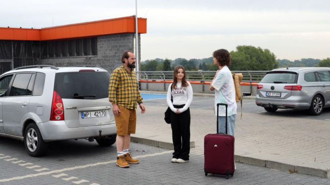 Barwy szczęścia, odc. 3296. Ewa (Gabriela Ziembicka), Borys (Jakub Wieczorek), Romeo (Jacek Tyszkiewicz)