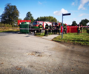 Koszmarne zderzenie osobówki z traktorem pod Bydgoszczą