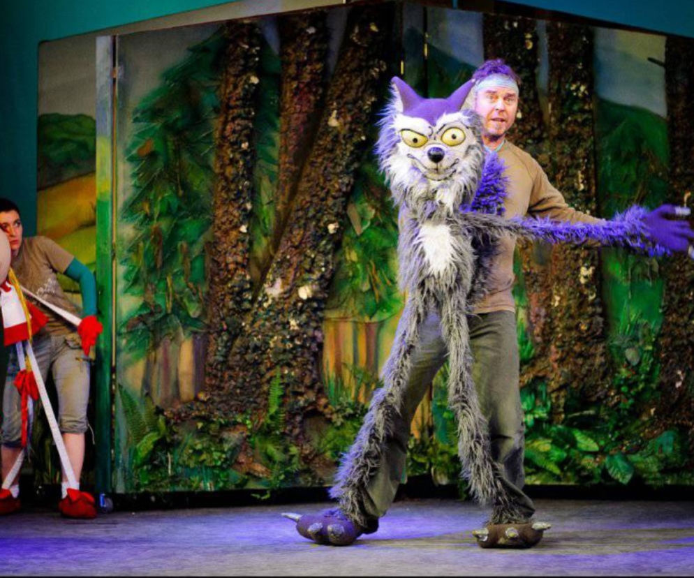 Dzieci nudzą się podczas przymusowego pobytu w domu? Teatr Groteska ma rozwiązanie.