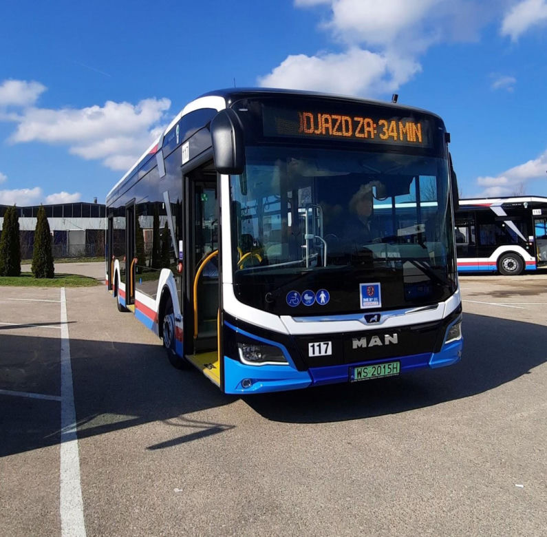 Nowe zeroemisyjne autobusy MPK w Siedlcach jeżdżą trasami linii 12, 16 i 18