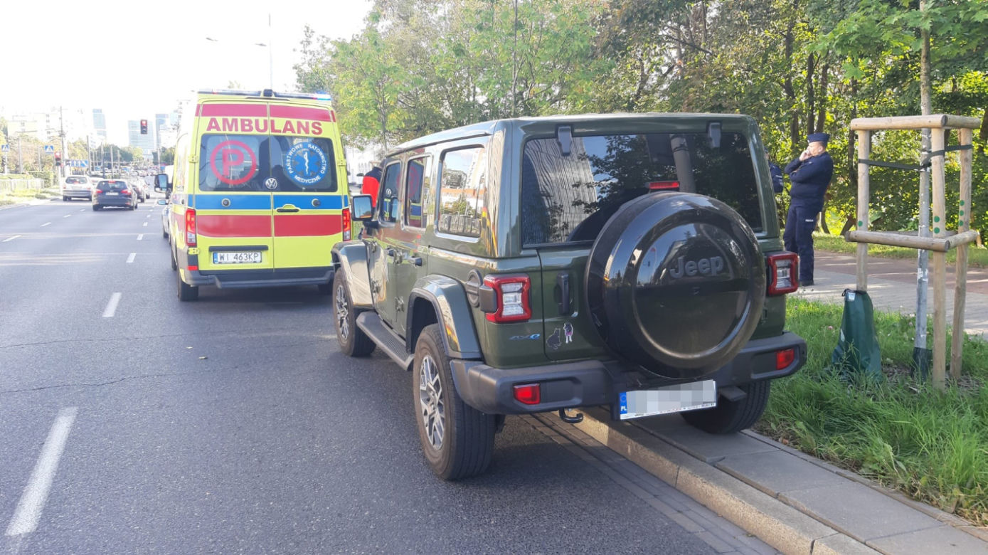 Wyrzucił kierowcę na ulicę i ukradł auto. Pomylił GTA z prawdziwym życie? 