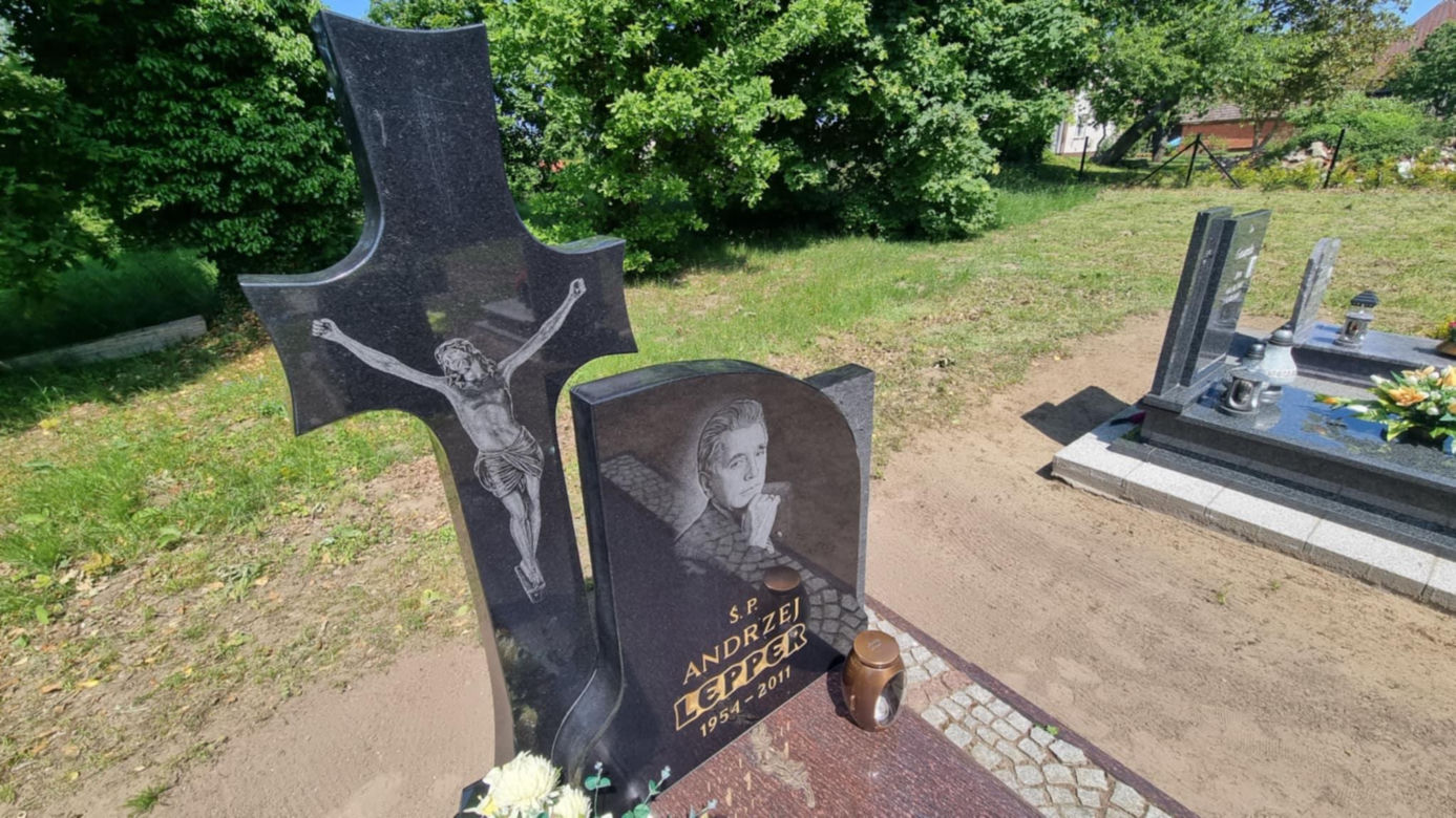 Rondo w Grzybnie otrzymało imię Andrzeja Leppera