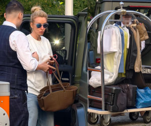 Martyna Wojciechowska przyjechała TYLKO NA JEDNĄ NOC! Przyłapali ją z górą walizek!