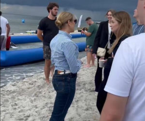 Nagrali Martę Nawrocką i Karola Nawrockiego w Juracie. Tak się prezentowali