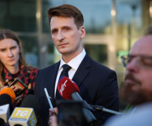 Konferencja prasowa prokuratury ws. wypadku, w którym dzień wcześniej zginął poseł Lewicy Łukasz Litewka