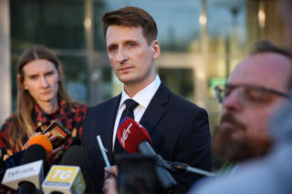 Konferencja prasowa prokuratury ws. wypadku, w którym dzień wcześniej zginął poseł Lewicy Łukasz Litewka