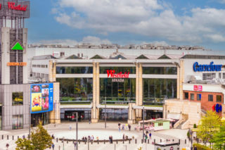 Nowe sklepy w największym centrum handlowym w Warszawie. Te marki zna każdy