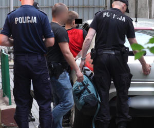 Ola przeżyła tortury zadawane przez 14-latka, bo udawała martwą. Horror w Łódzkiem