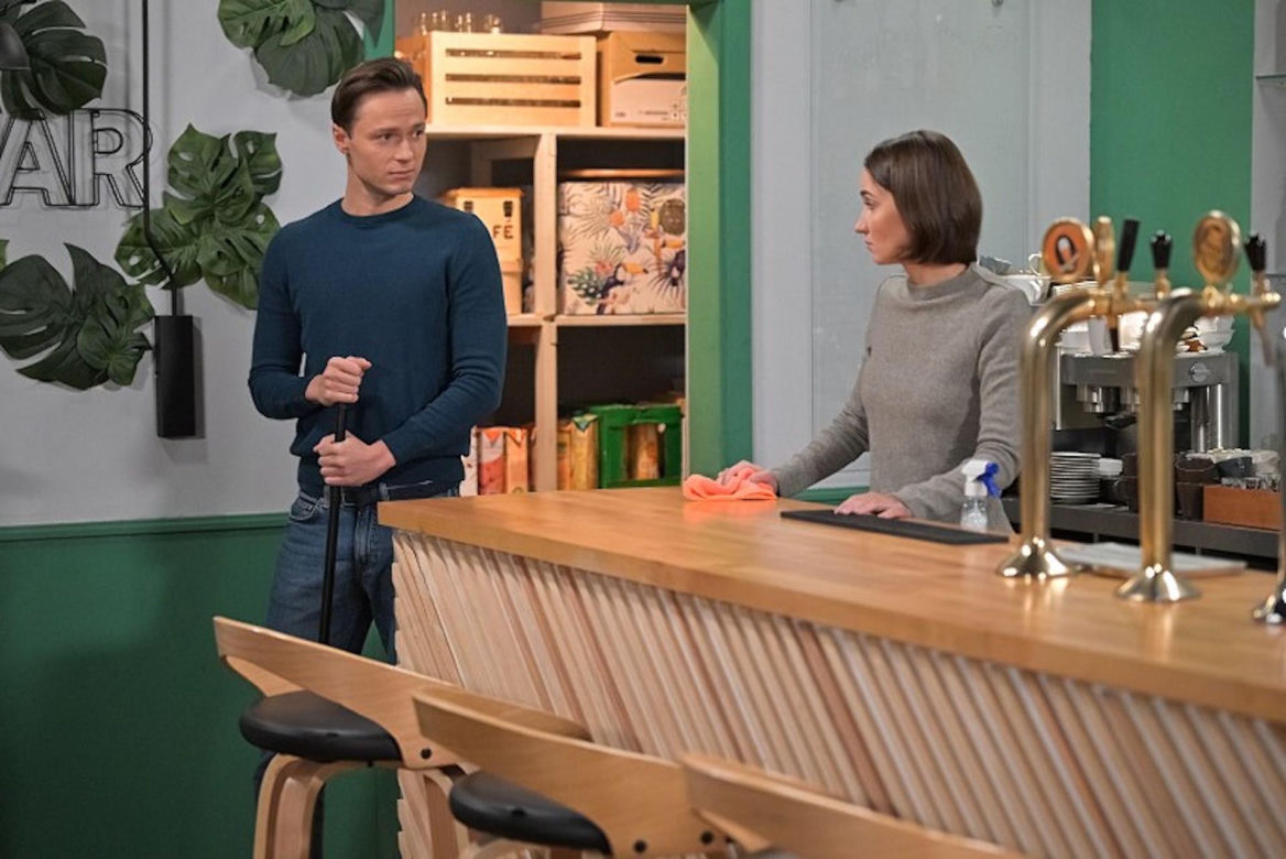 Pierwsza miłość, odcinek 4011: Melka (Ewa Jakubowicz), Krystian (Patryk Pniewski)