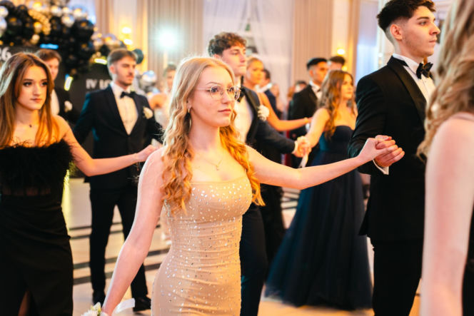 Studniówka 2026 młodzieży z IV LO im. Hetmana Stanisława Żółkiewskiego w Siedlcach