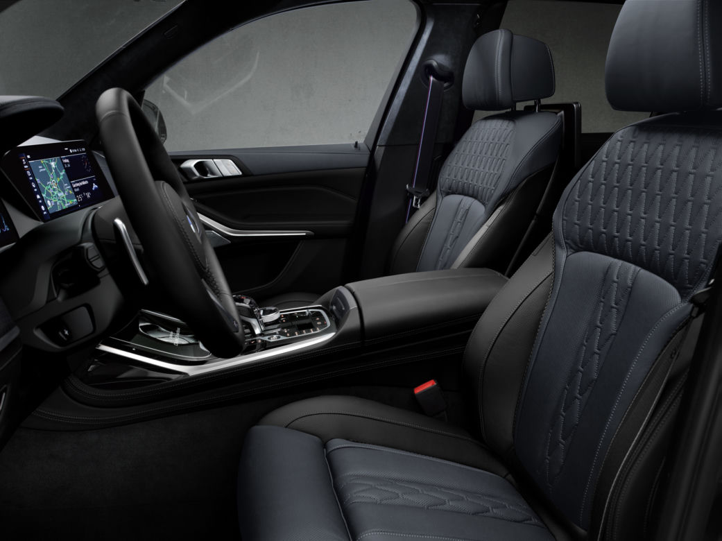 BMW X7 Edition Dark Shadow