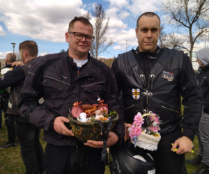 Święconka w kasku 2022 w Toruniu