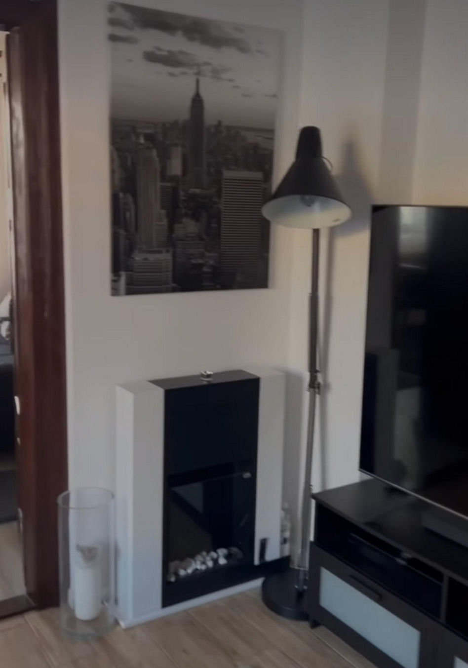 Rafał Brzozowski oferuje apartamenty na wynajem. Tak wyglądają pokoje