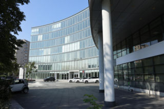 Biurowiec Saski Point na Marszałkowskiej 111 w Warszawie