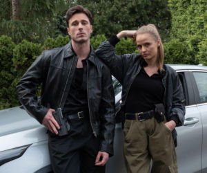 Młode gliny, odcinek 17: nastolatek dokonuje brutalnego rozboju. Jego ofiara, ciężarna kobieta, walczy o życie