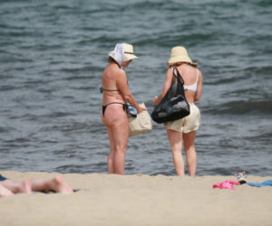 Ewa Skibińska na plaży