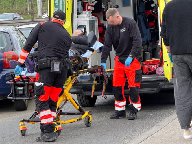 Kierowca "innowacyjnej taksówki" potrącił mężczyznę i uciekł