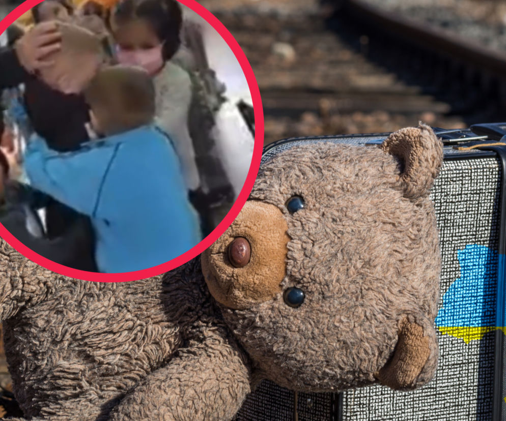 Powitanie małego chłopca z Ukrainy w hiszpańskim przedszkolu.
